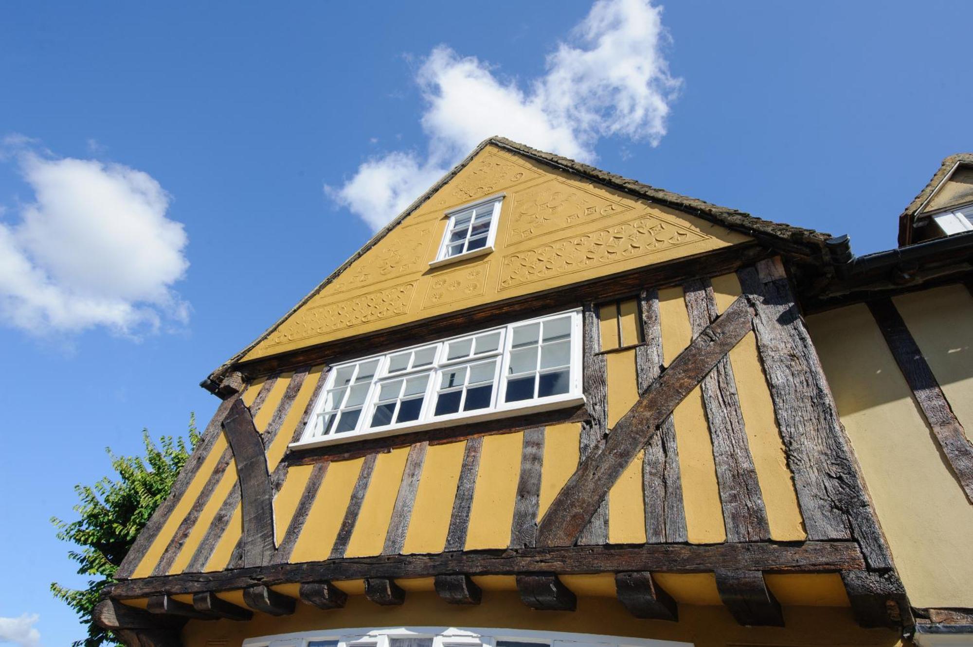 Huge Deluxe 600 Year Old Essex Manor, Hot Tub, Cinema Room, Sky Tv แซฟฟรอนวอลเดน ภายนอก รูปภาพ